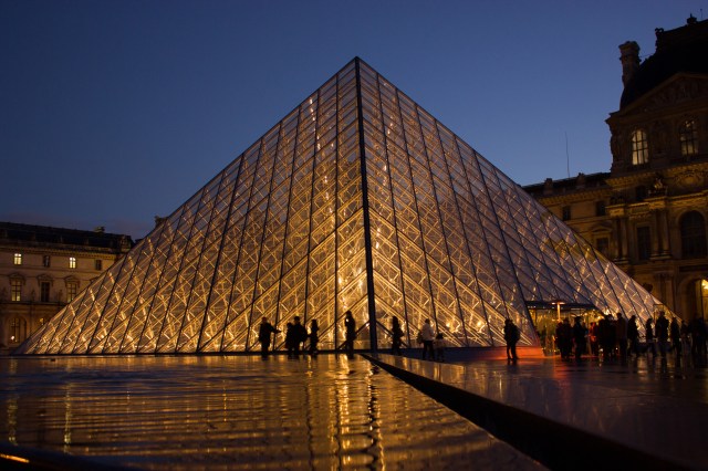BHAVANAJAGAT AT LOUVRE MUSEUM: Millions of people visit the Museum to simply look at the exhibits. I would like to invite my readers to visit http://BhavanaJagat.com to read my posts and share their opinions.